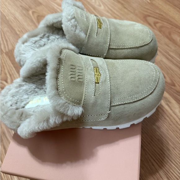 Miumiu Suede mules - Picture 2 of 8